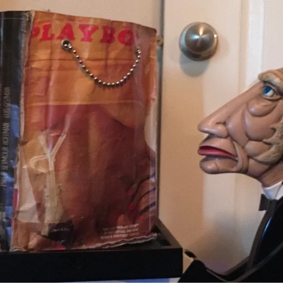 Playboy Red Shoulder Bag - Picture 4 of 7